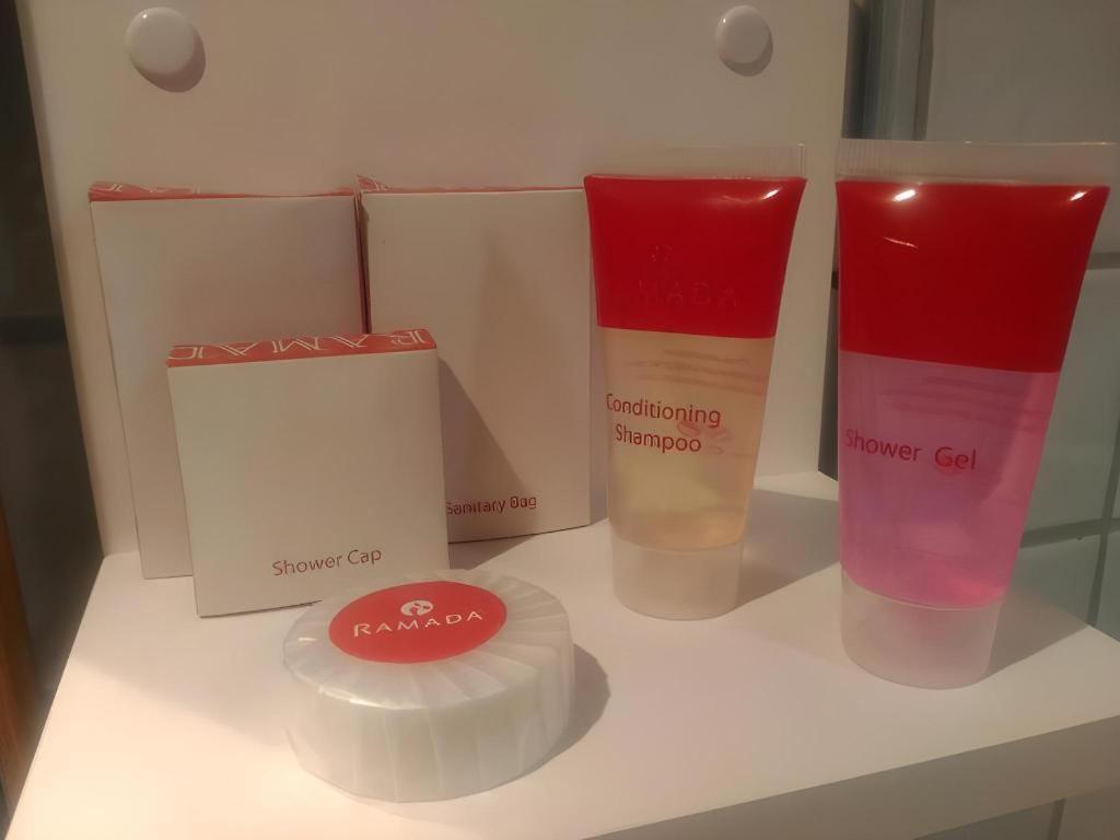 Ramada By Wyndham Phuket Southsea Hotel Karon Екстериор снимка