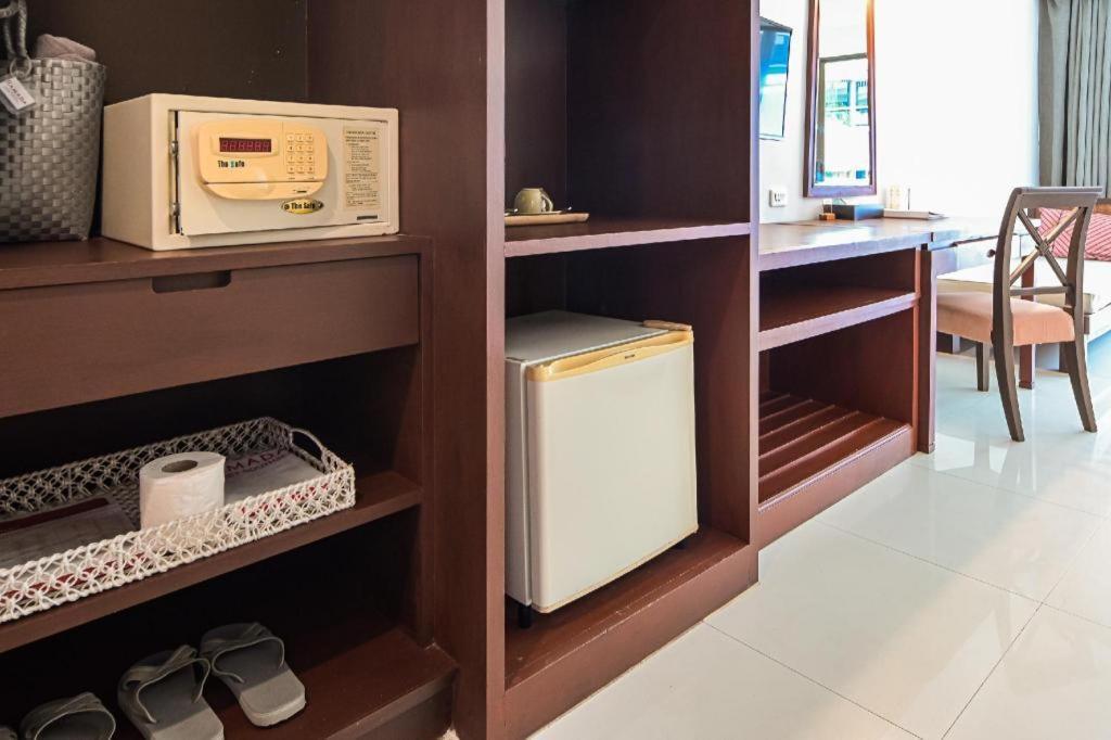 Ramada By Wyndham Phuket Southsea Hotel Karon Екстериор снимка