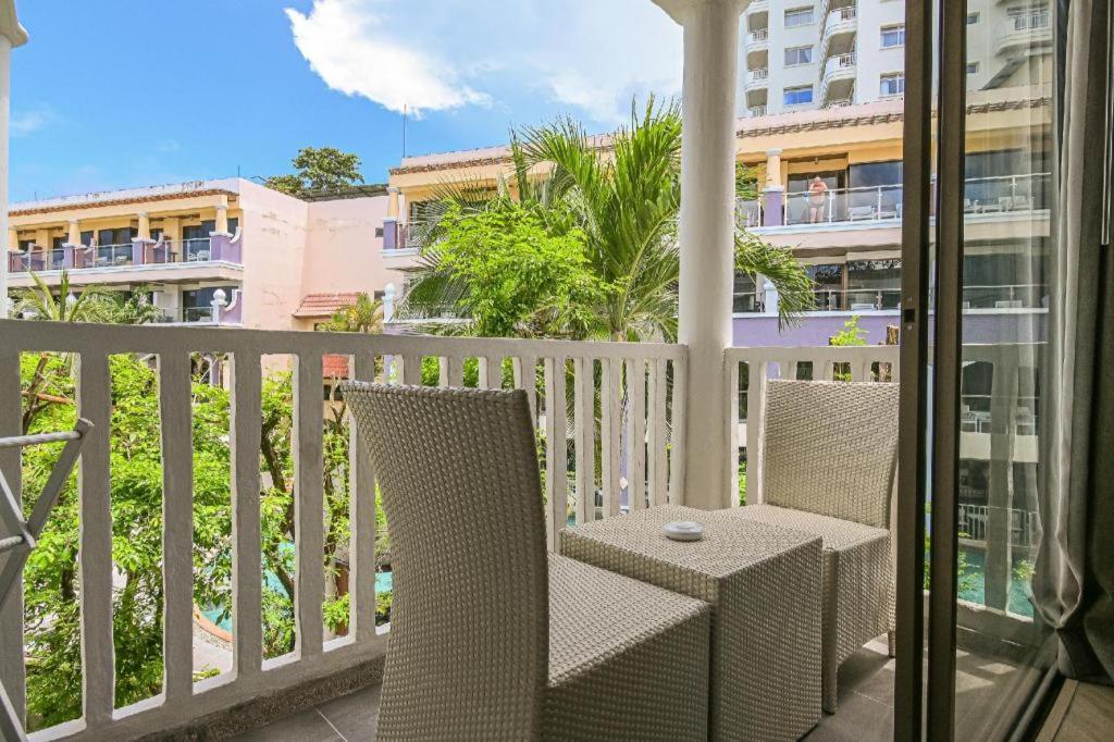 Ramada By Wyndham Phuket Southsea Hotel Karon Екстериор снимка