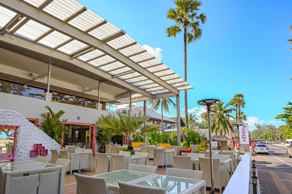 Ramada By Wyndham Phuket Southsea Hotel Karon Екстериор снимка