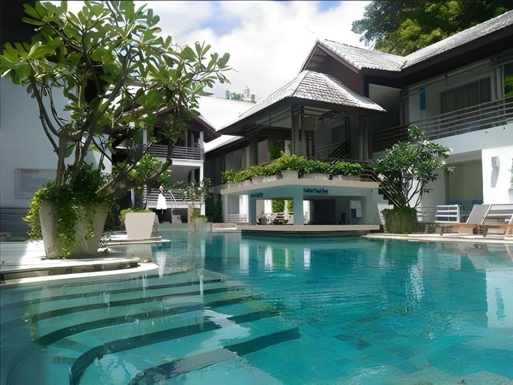Ramada By Wyndham Phuket Southsea Hotel Karon Екстериор снимка